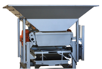 Hopper for box feed on pallet Hopper for box feed on pallet